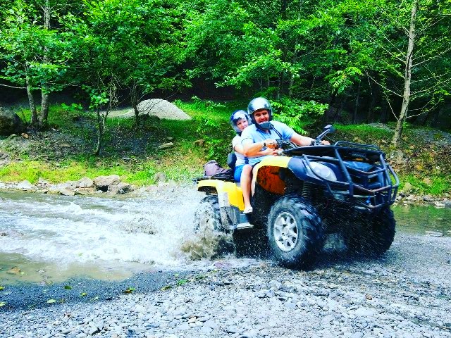 Экскурсионные поездки на квадроциклах в Лоо